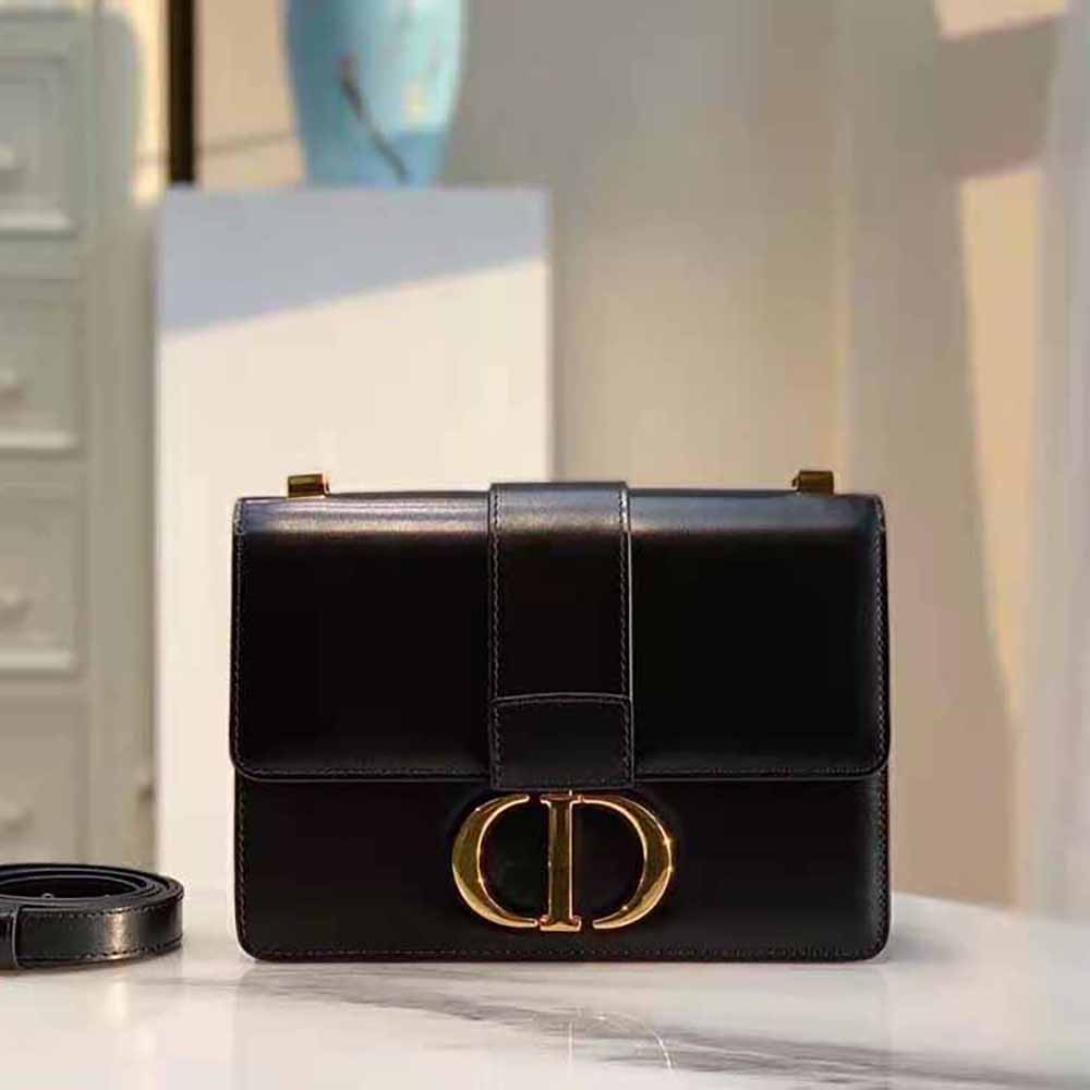 Close-up of gold hardware on Dior Women 30 Montaigne Bag Des Vents
