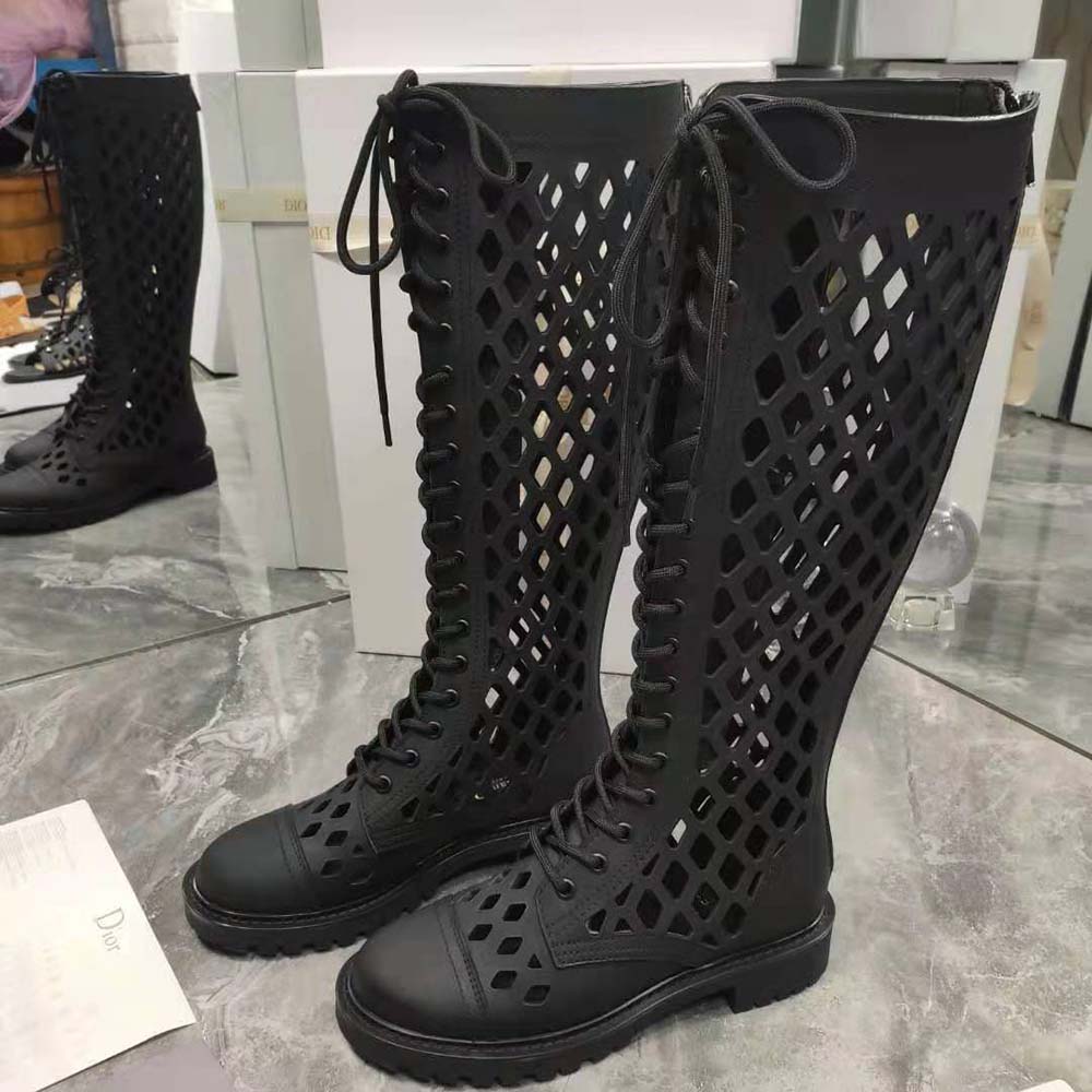 Top view showing zip closure on Dior Women D-Trap Boot