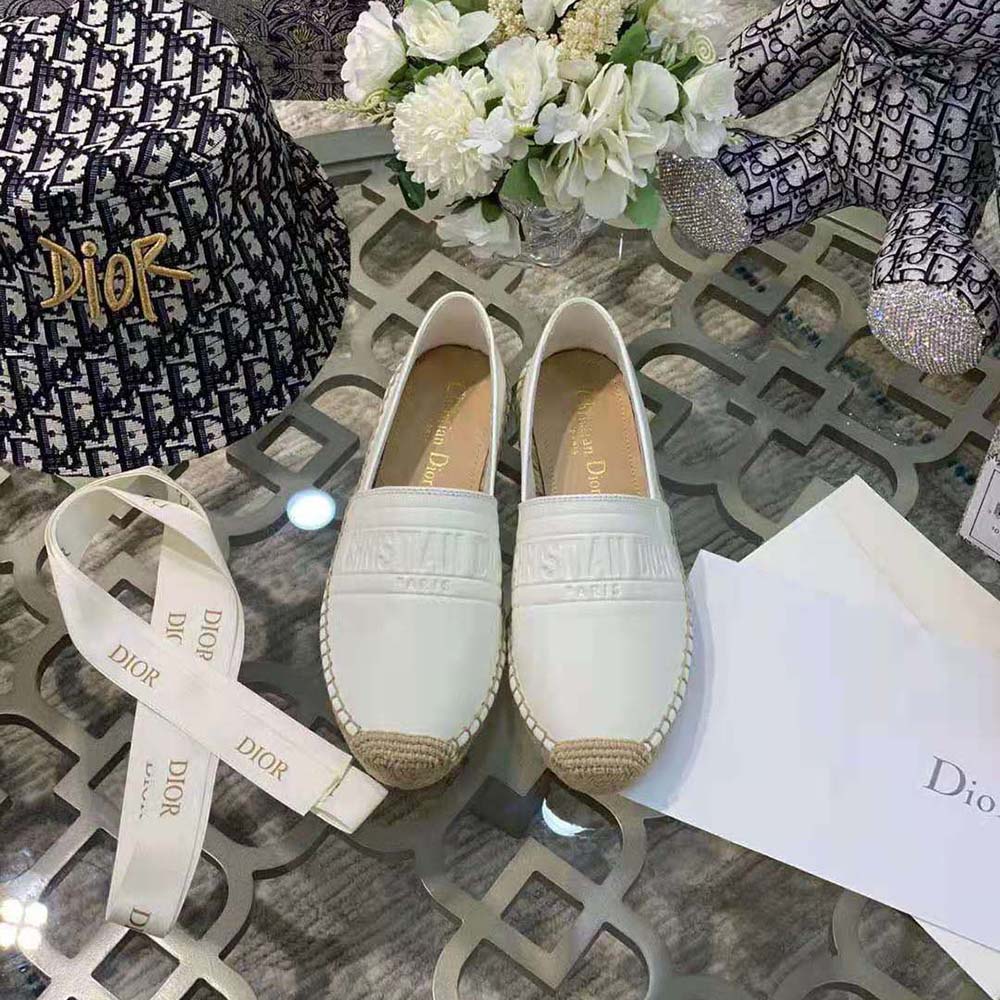 Close-up of embossed lambskin texture on Dior Women Dior Granville Espadrille