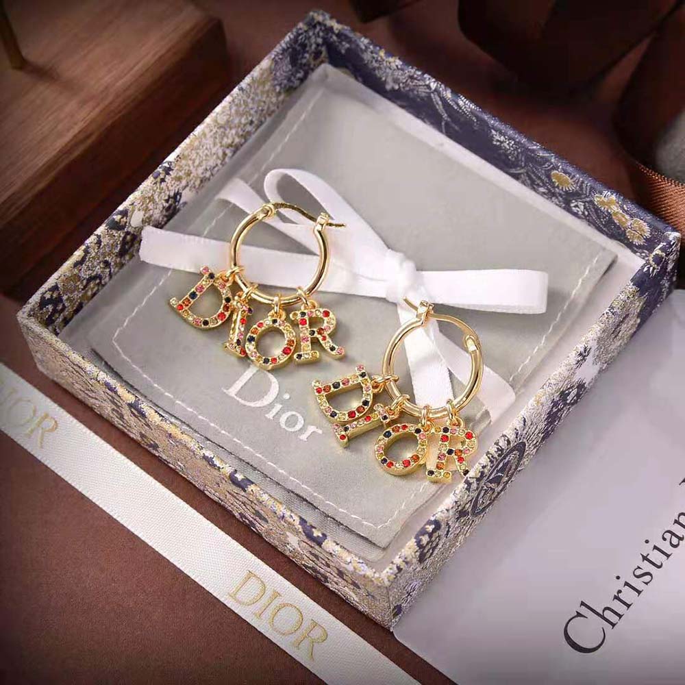 Side view of Dior Women Dio(r)evolution Earrings showing drop length