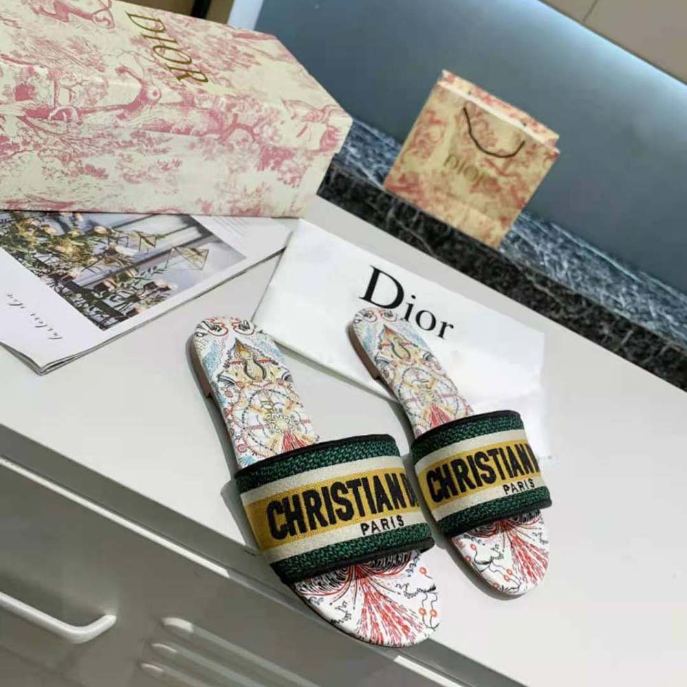 Close-up detail of multicolor embroidery on Dior Women Dway Slide