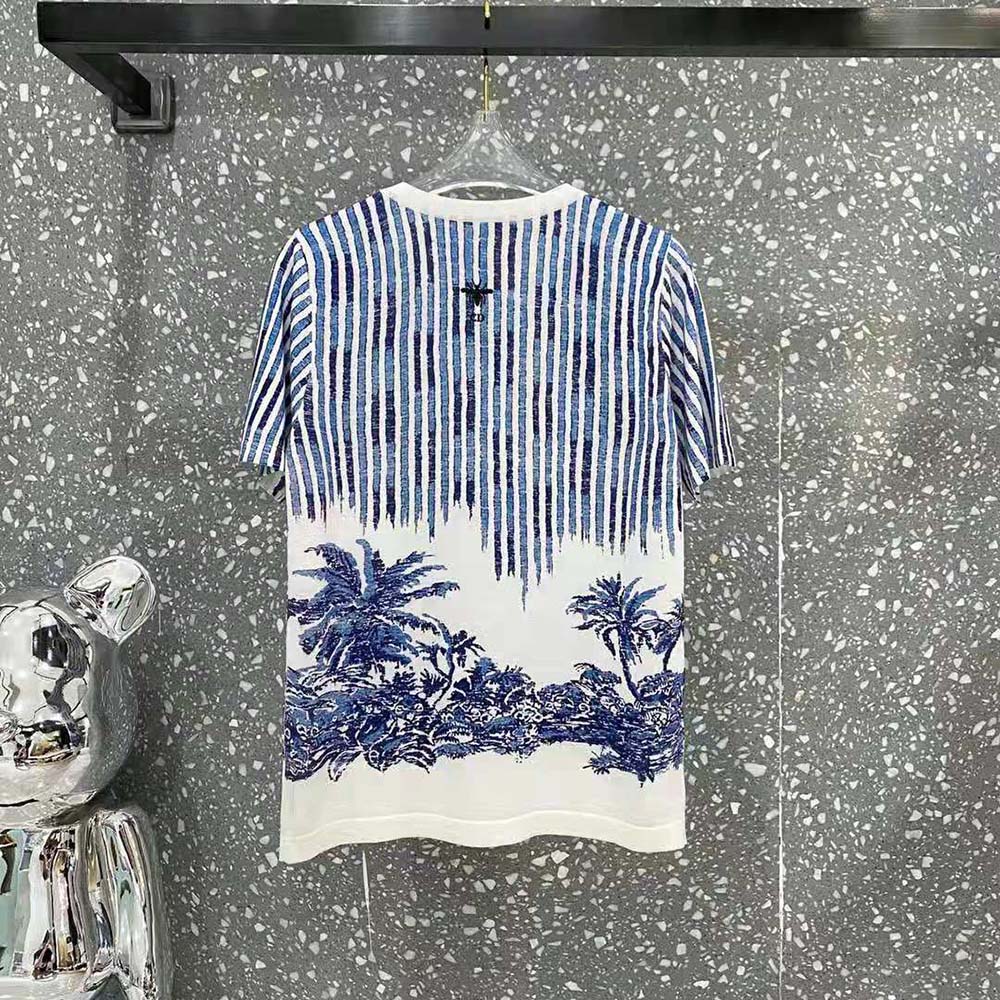 Rear view showcasing fit of Dior Women T-shirt Navy Blue and White Cotton Jersey and Linen