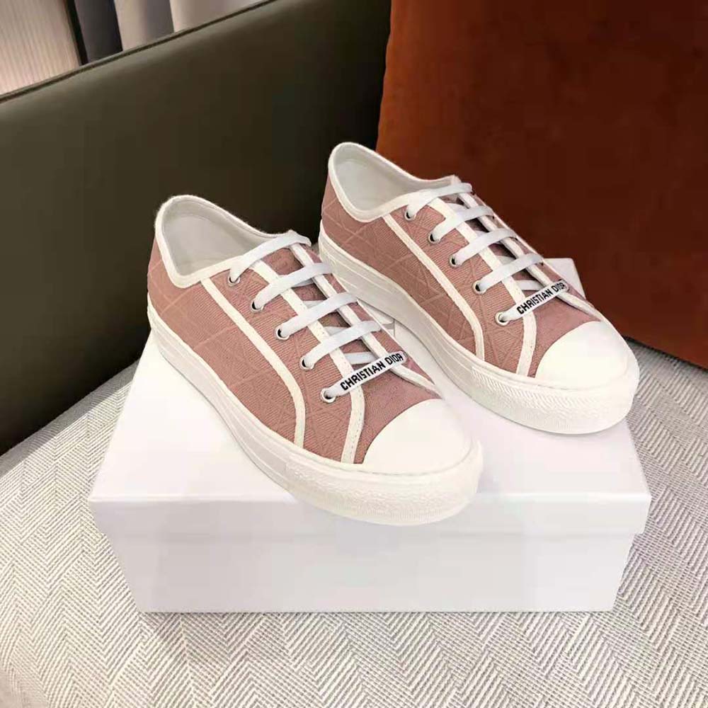 Close-up on Cannage embroidery detail of Dior Women Walk n dior Sneaker