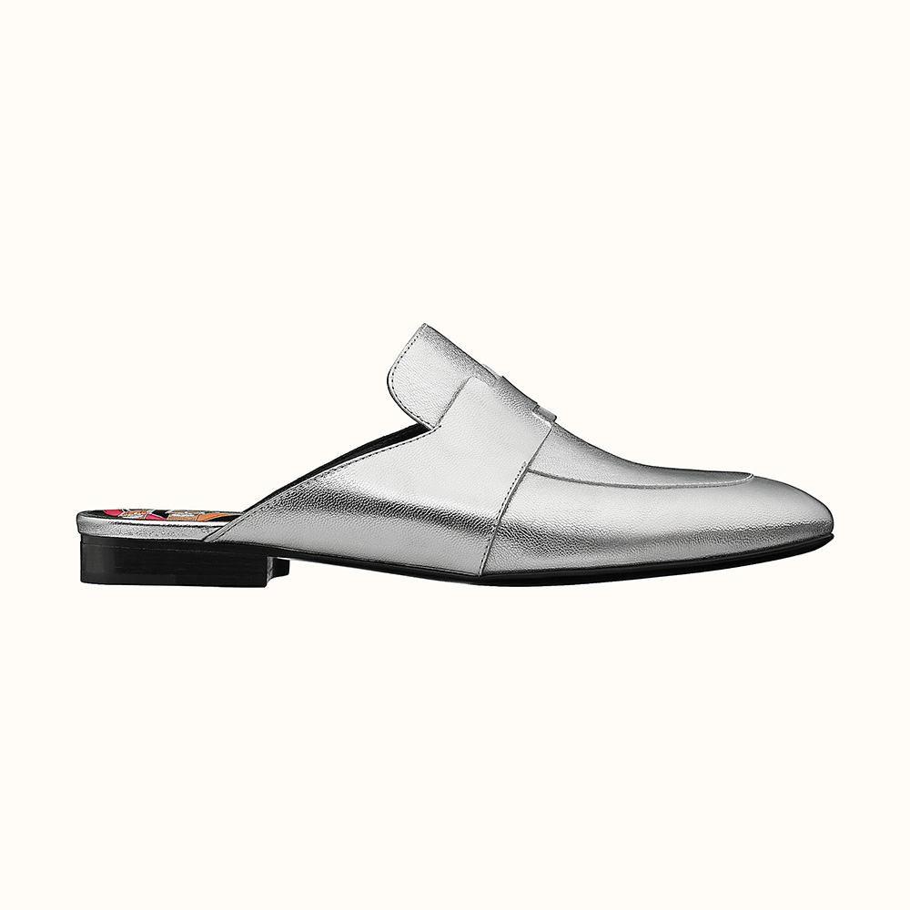 Side profile of Hermes Women Catena Mule Mule in Supple Goatskin-Silver