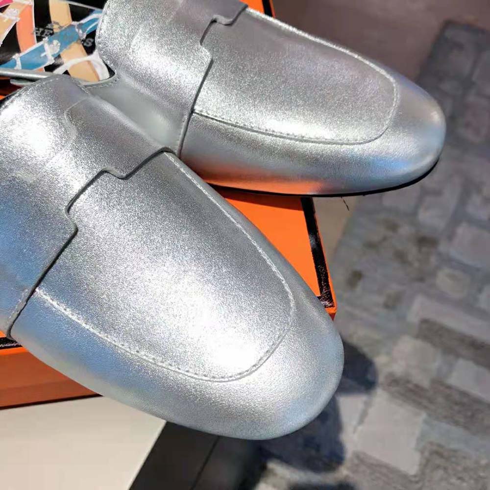 Hermes Women Catena Mule Mule in Supple Goatskin-Silver - image 9