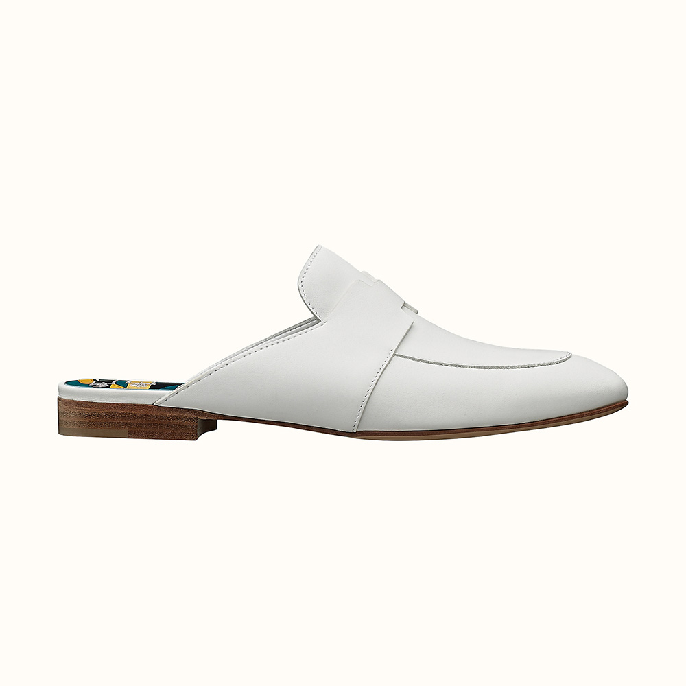 Side view of Hermes Women Catena Mule Mule in Supple Goatskin-White