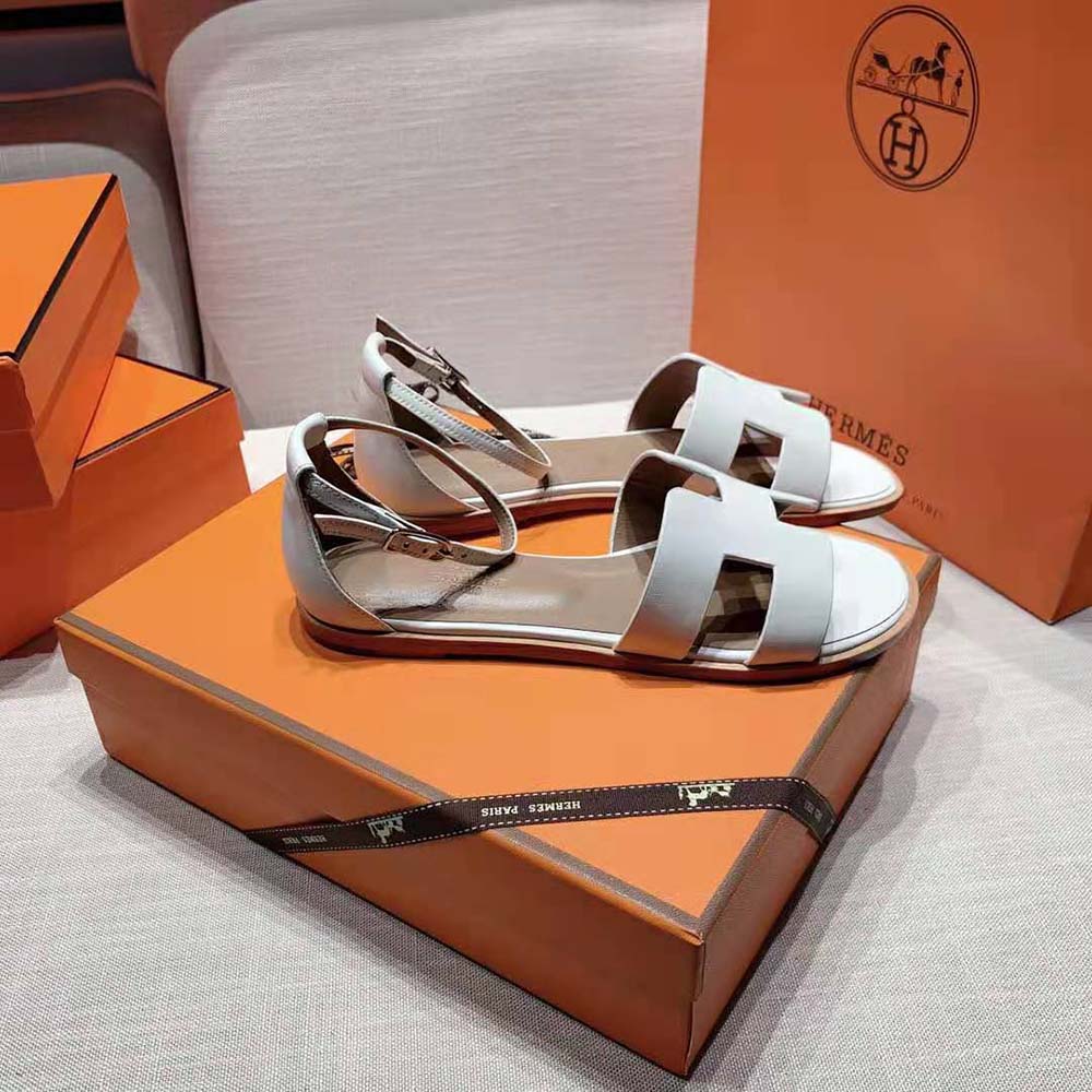 Hermes Women Santorini Sandal in Calfskin Leather-White - image 4