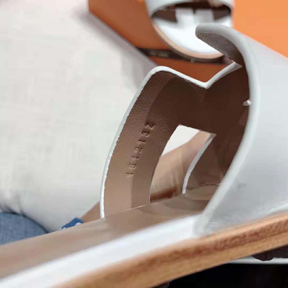 Hermes Women Santorini Sandal in Calfskin Leather-White - image 8