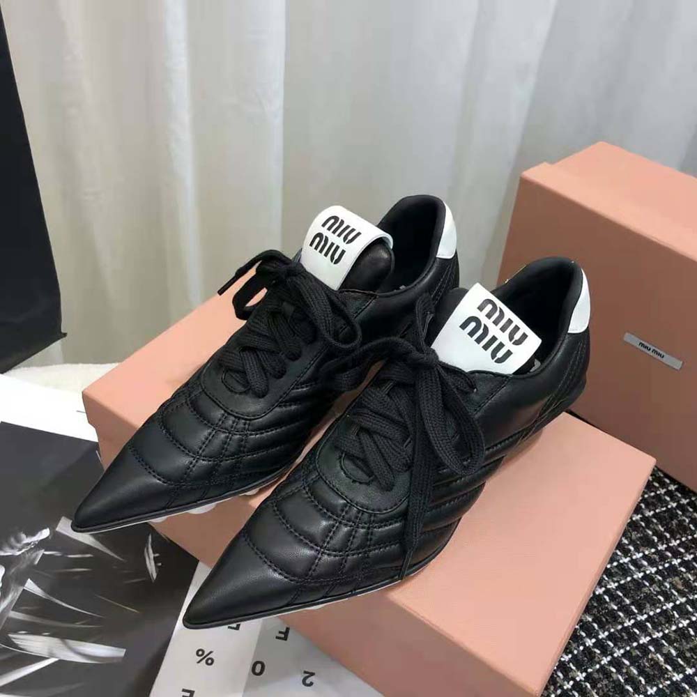 Top-down view of Miu Miu Women Nappa Leather Mid-heel Sneakers-Black highlighting lace closure