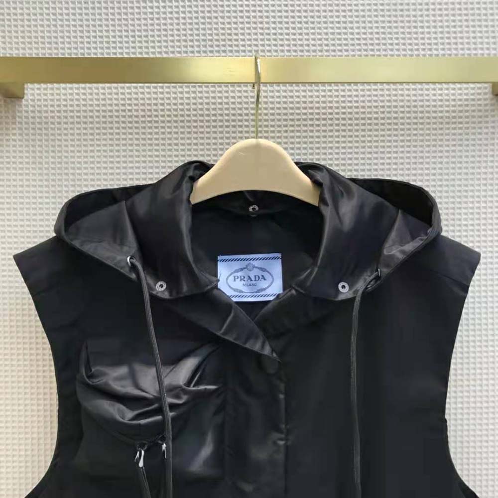 Prada Women Re-Nylon Gabardine Oversized Vest-Black - image 4