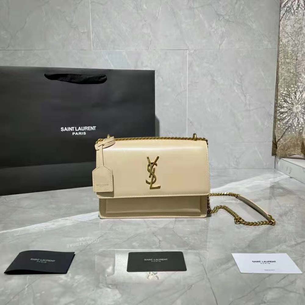 Close-up of YSL gold hardware on Saint Laurent YSL Sunset Medium