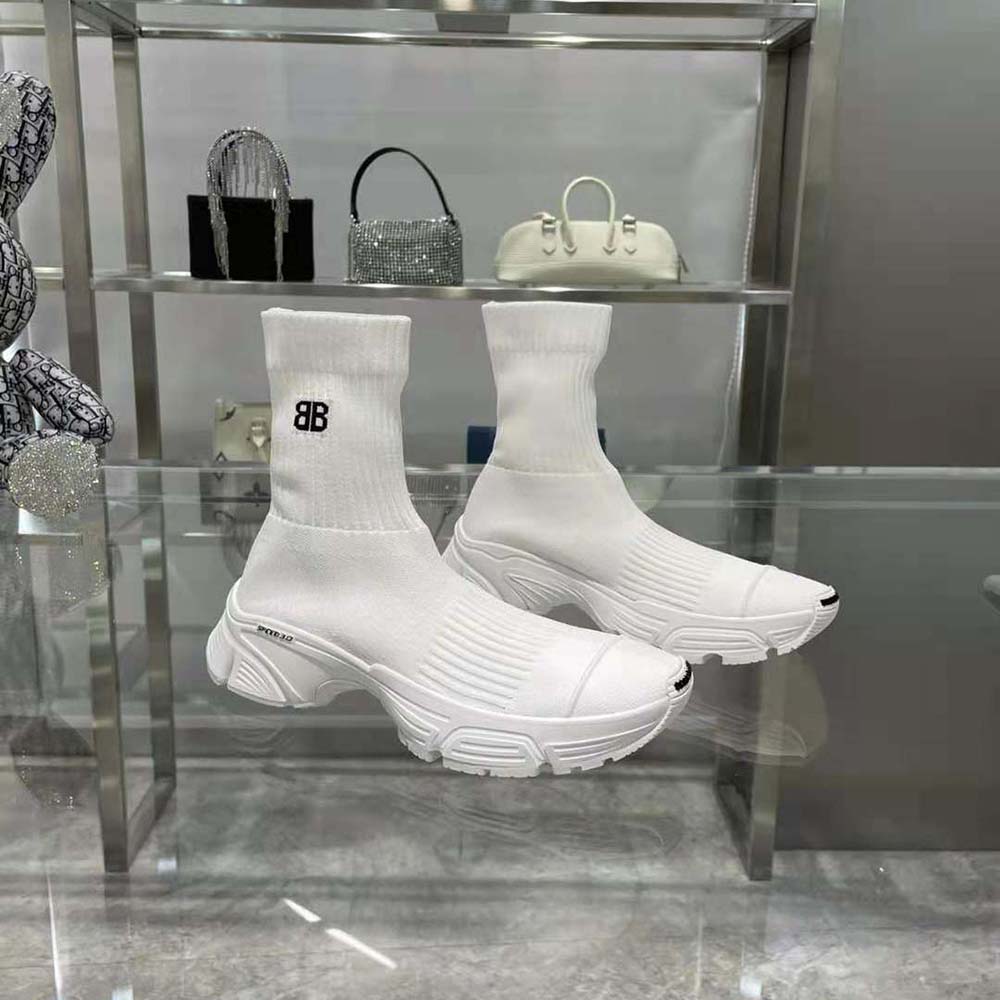 Top view showing laces and silhouette of Balenciaga Women Speed 3.0 Sneaker