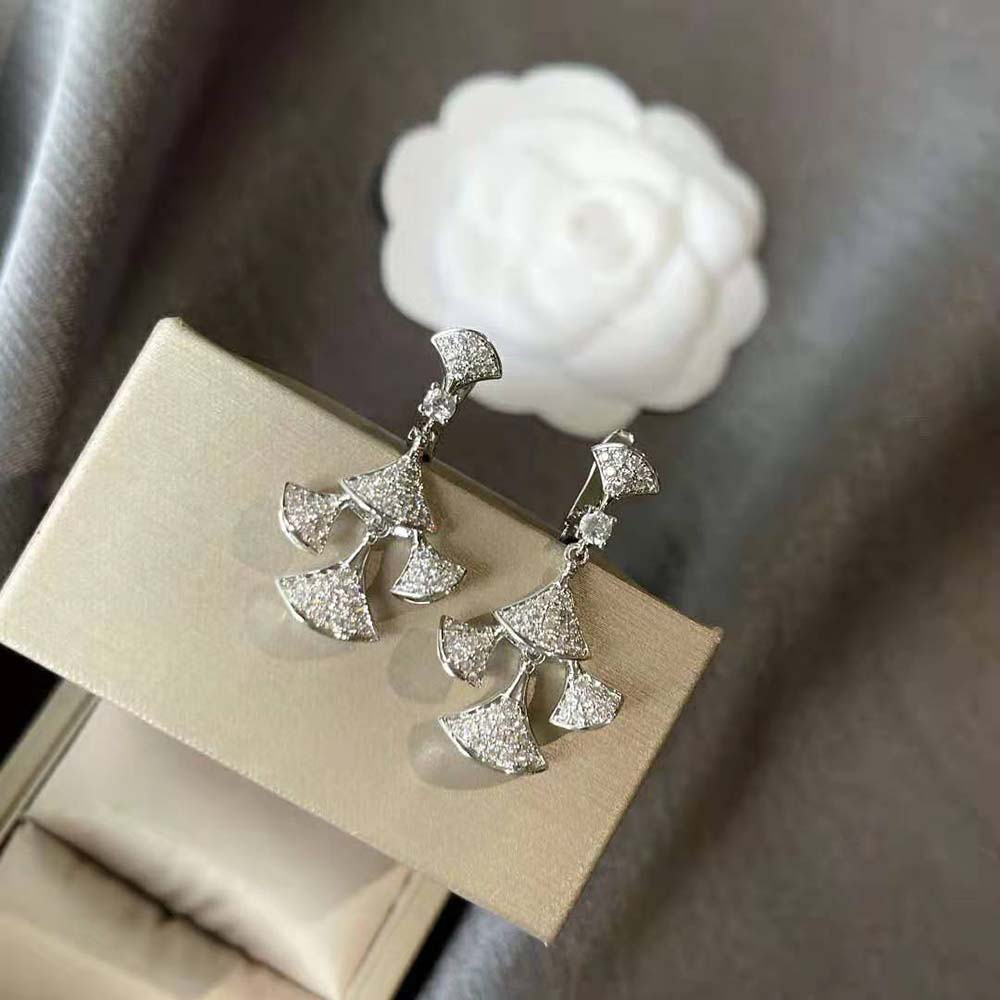 Bvlgari Women Divas Dream Earrings - image 4