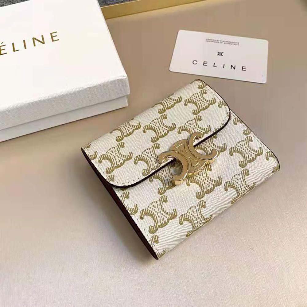 Interior layout of Celine Women Small Triomphe Wallet compartments