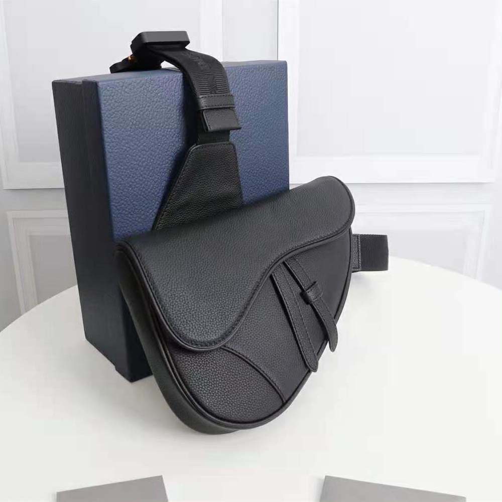 Side angle showing adjustable shoulder strap on Dior Men Saddle Bag Black Grained Calfskin