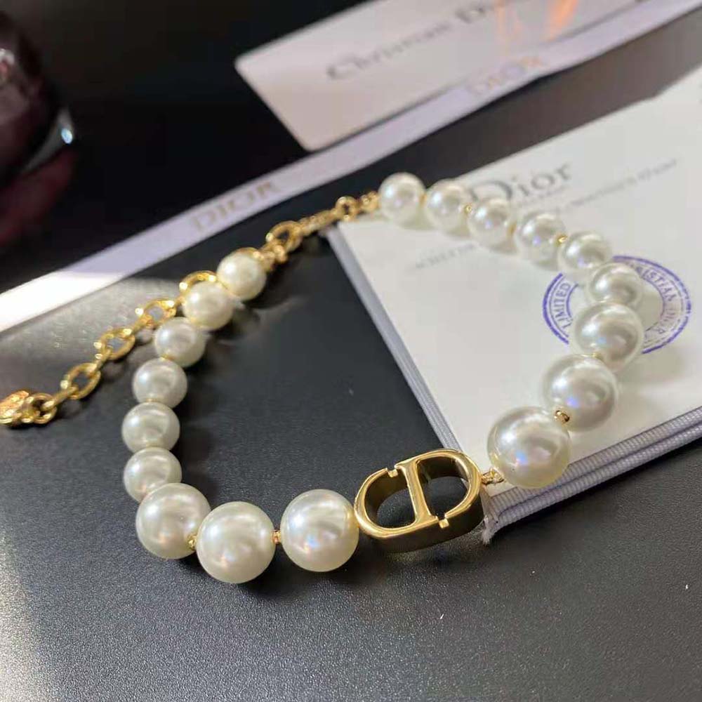 Dior Women 30 Montaigne Bracelet Gold-Finish Metal and White Resin Pearls - image 4