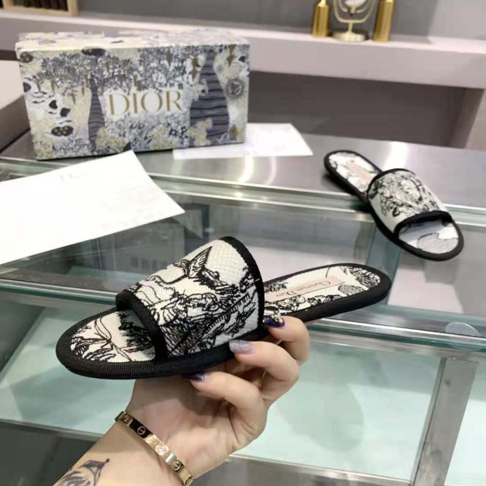 Dior Women Chez Moi Slide Black and White Dior Zodiac Embroidered Cotton - image 5