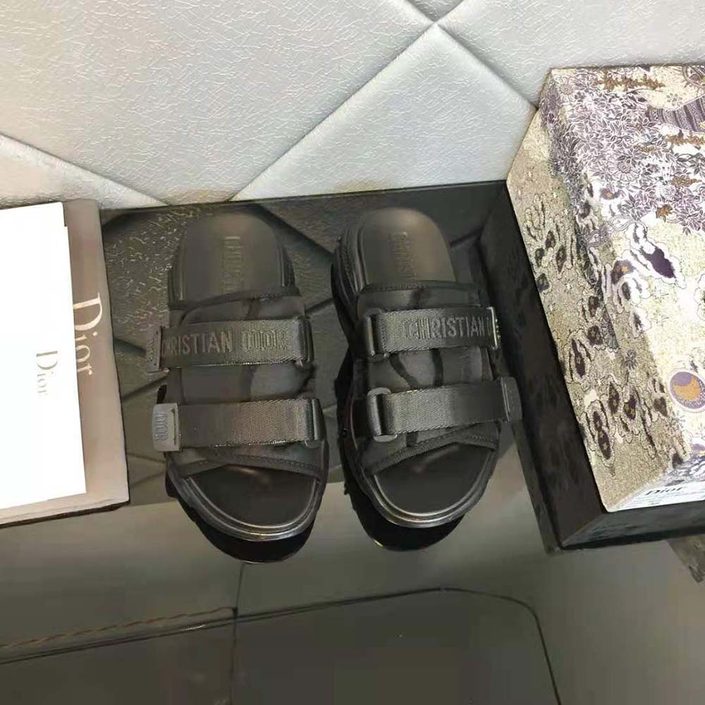 Top view showcasing cushioned footbed of Dior Women D-wander Slide