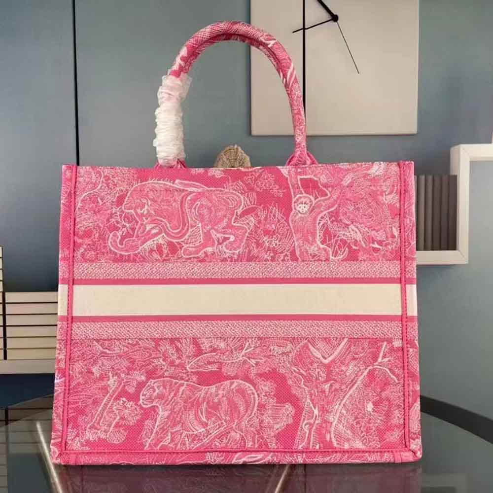 Close-up on embroidery detail of Dior Women Dior Book Tote Rose Toile de Jouy Embroidery