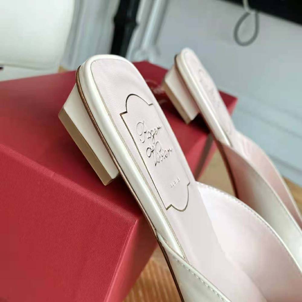 Roger Vivier Belle Vivier Metal Buckle Mules in Patent Leather in 2.5 cm Heel - image 9