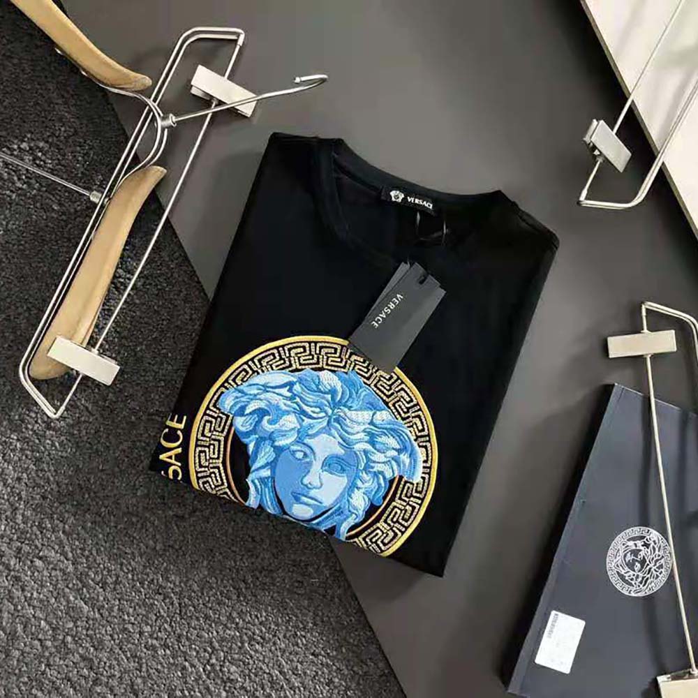 Close-up of detailed Medusa embroidery on Versace Women Medusa Amplified T-shirt