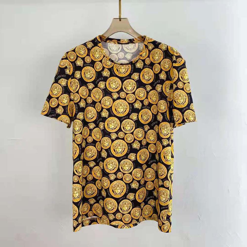 Close-up of Medusa print on Versace Men Medusa Amplified Print T-shirt