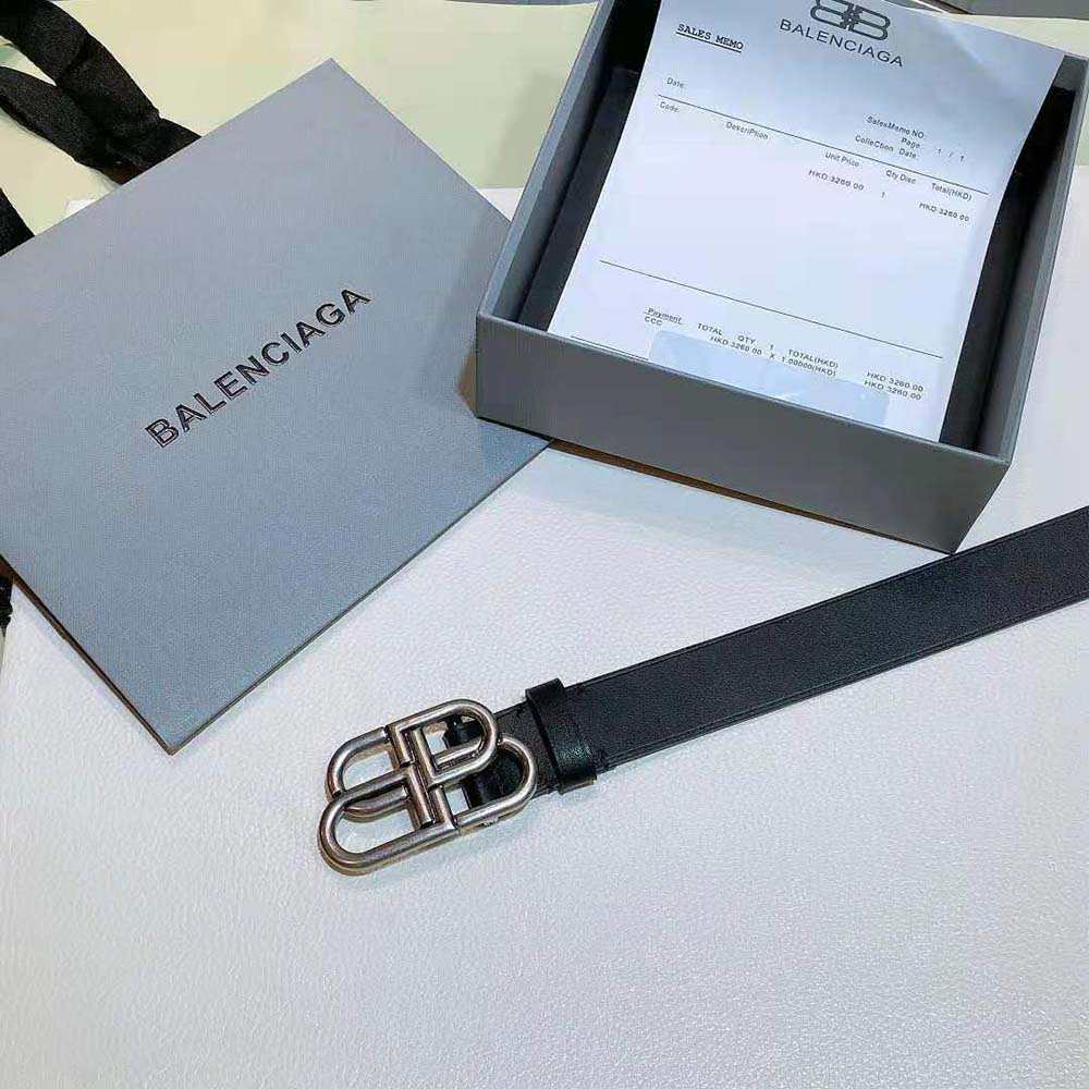 Side profile showing silhouette of Balenciaga Women BB Large Belt