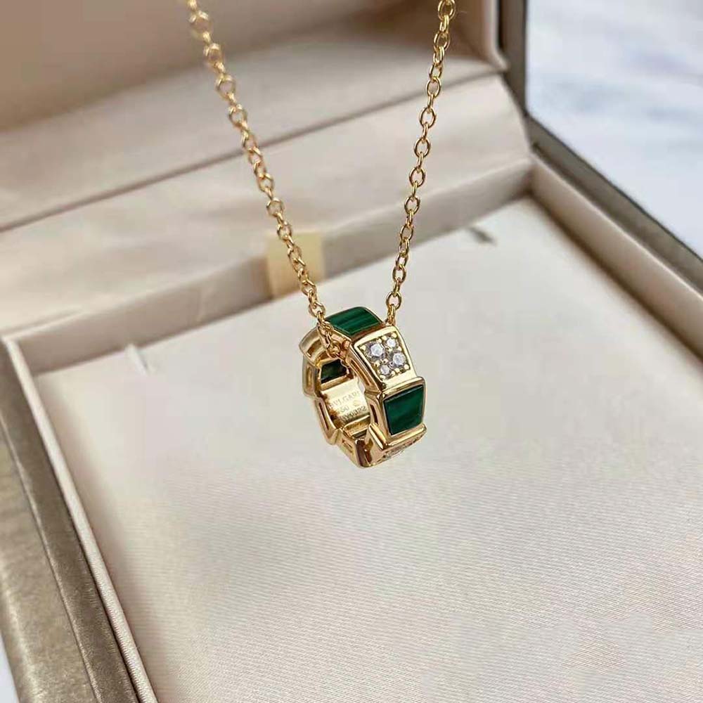 Bvlgari Women Serpenti Viper 18 KT Rose Gold Necklace Set with Malachite Elements - image 6