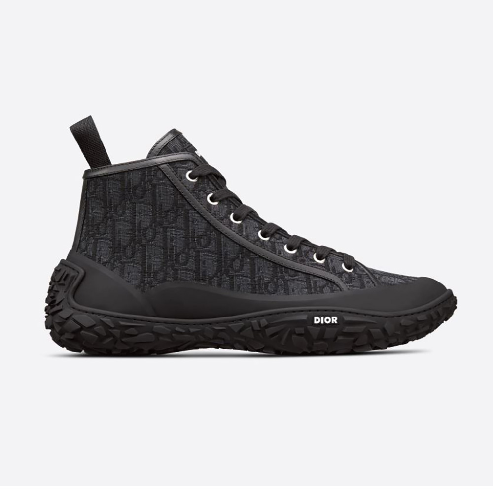 Side profile of Dior Unisex B28 High-top Sneaker Black Dior Oblique Jacquard