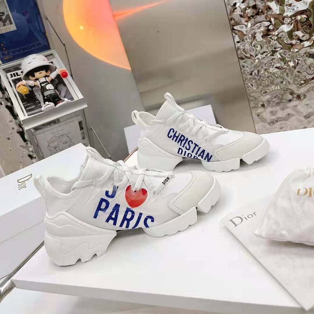 Top-down look at lace-up closure of Dior Women D-connect Sneaker white design