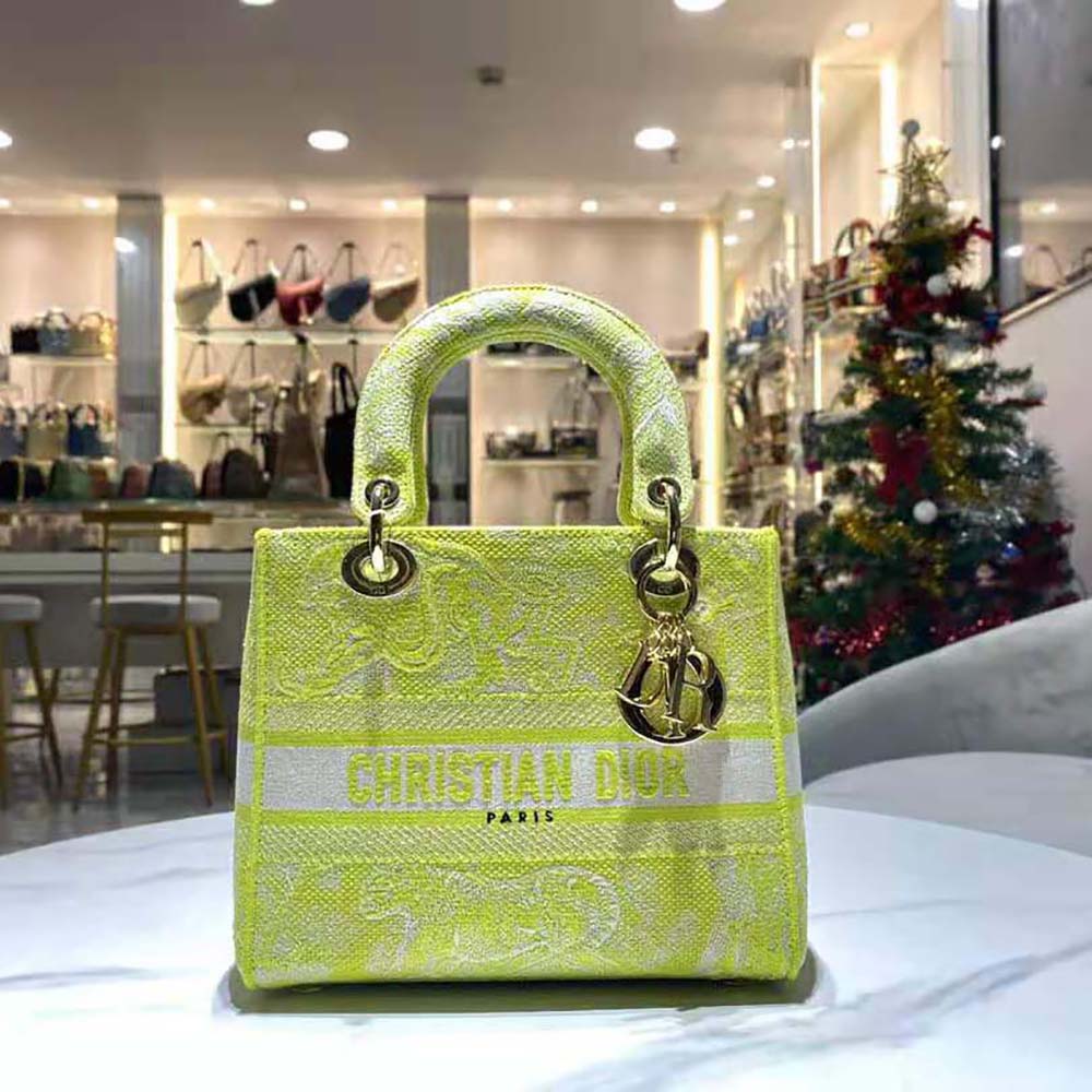 Close-up of reverse embroidery detail on Dior Women Medium Lady D-lite Bag Lime
