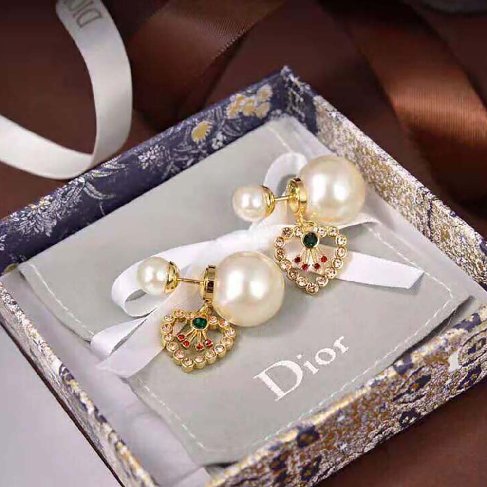 Side angle showing double-sided design of Dior Women Tribales Earrings