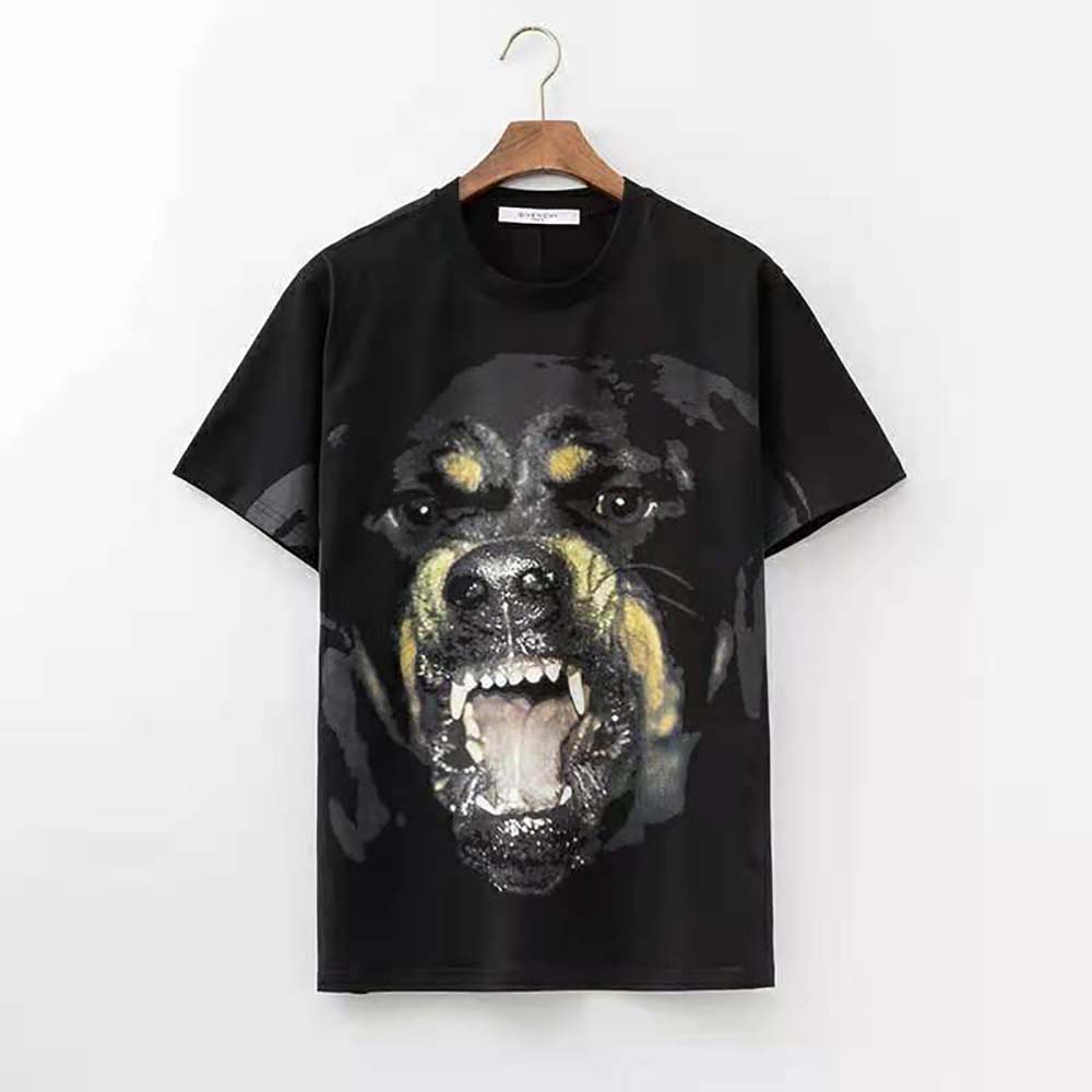 Close-up of Rottweiler graphic on Givenchy Women Rottweiler Printed t-shirt