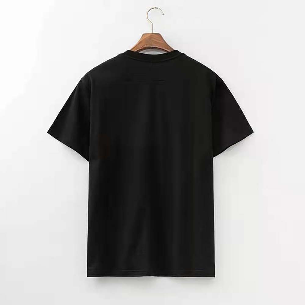 Detail of neckline and fabric texture on Givenchy Women Rottweiler Printed t-shirt