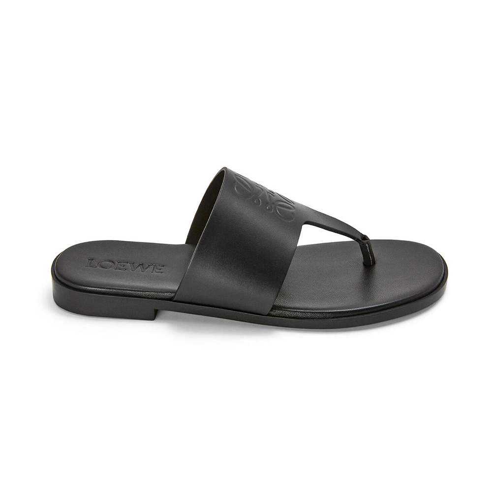 Top view of Loewe Women Anagram Flip Flop in Calfskin-Black showing Anagram detail