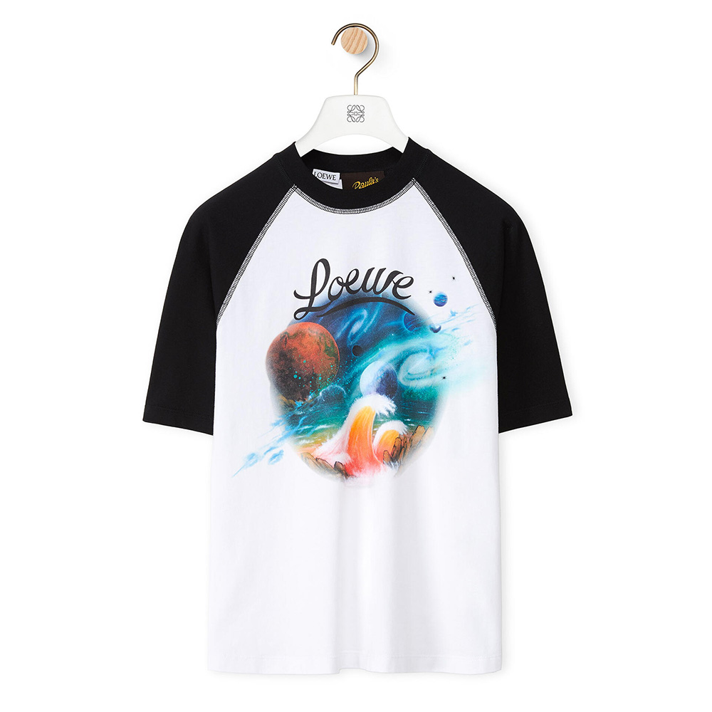 Front view of Loewe Women Cropped landscape T-shirt in Cotton-Black