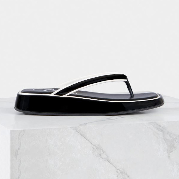 Side view of Roger Vivier Women Slide Thong Mules in Patent Leather-Black
