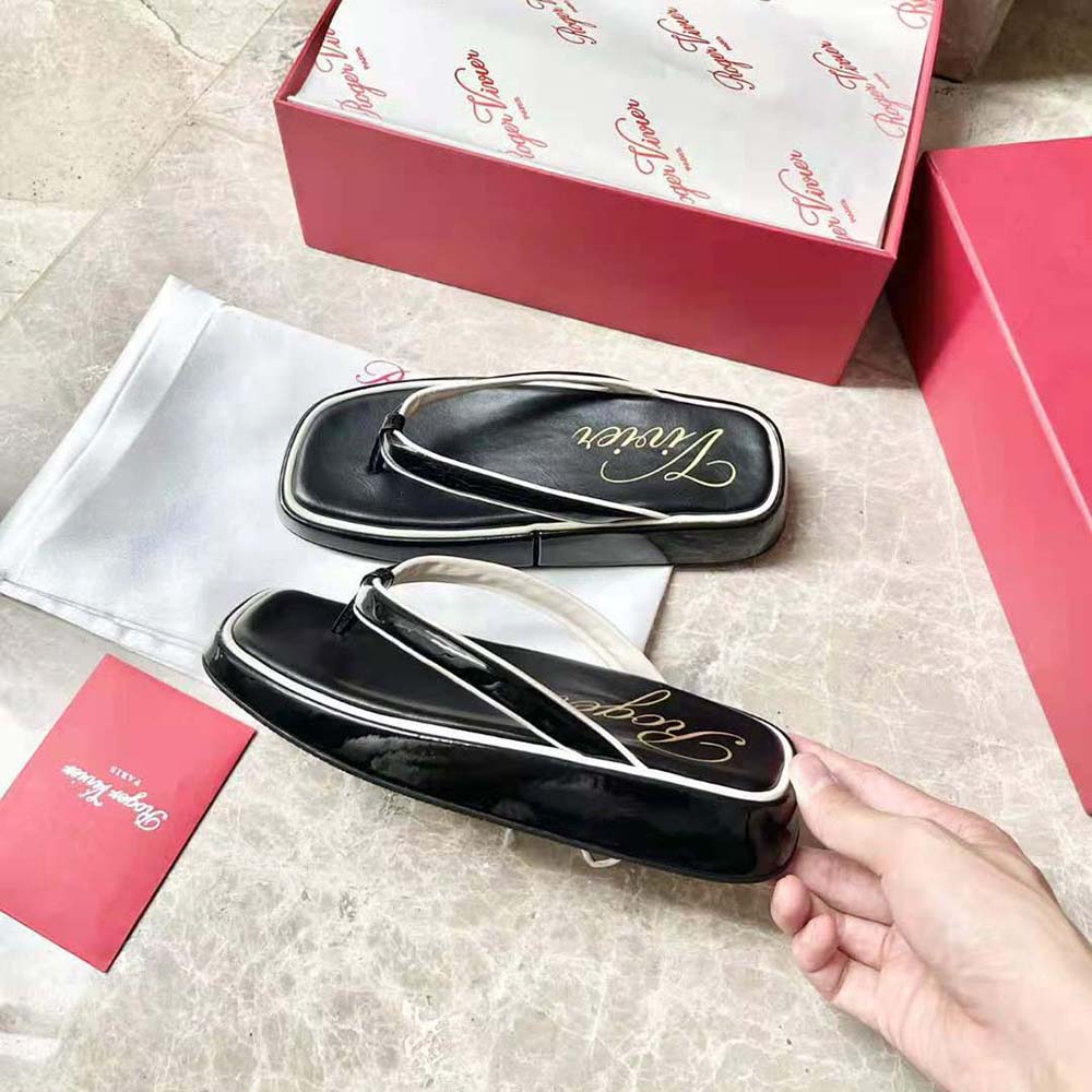 Top view showing thong silhouette of Roger Vivier Women Slide Thong Mules