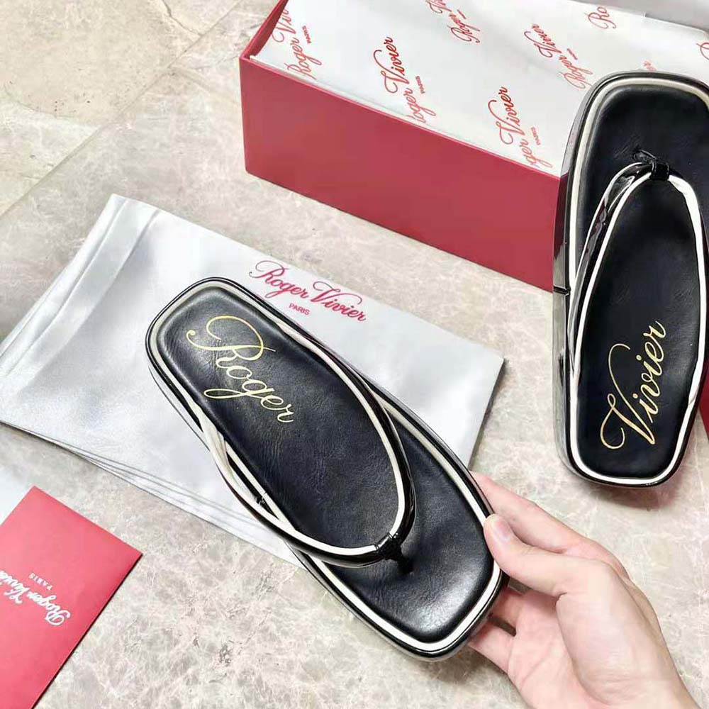 Roger Vivier Women Slide Thong Mules in Patent Leather-Black - image 7