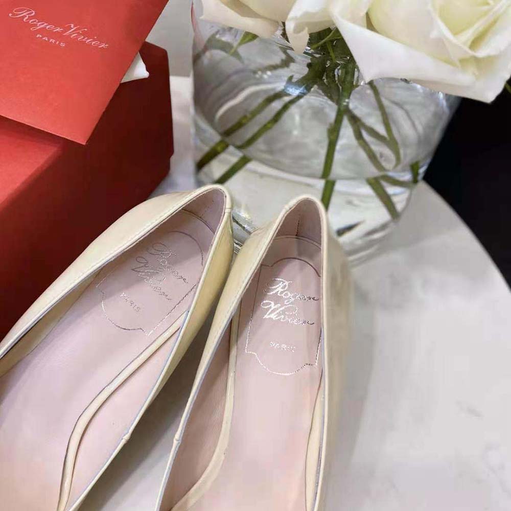 Roger Vivier Women Viv’ In The City Pumps in Patent Leather-White - image 7