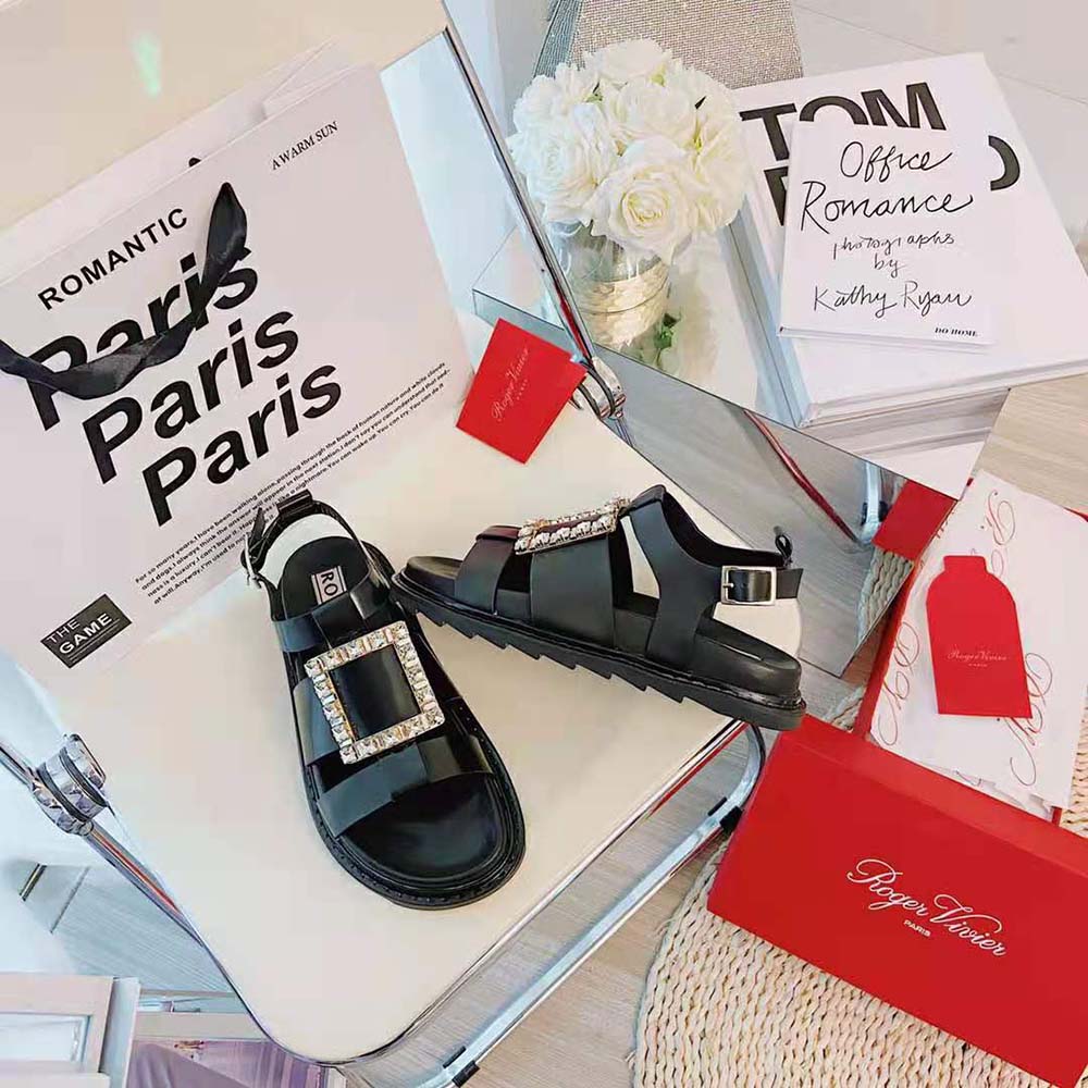 Side profile showing sleek silhouette of Roger Vivier Women Viv’ Rangers Sandals