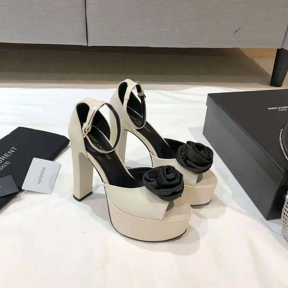 Side profile showing platform height of Saint Laurent YSL Women Jodie Platform Sandals