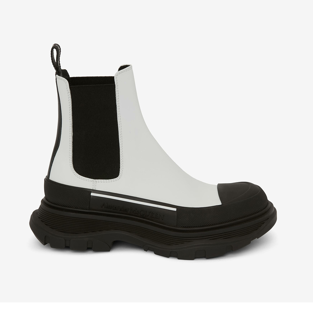 Alexander Mcqueen Women Tread Slick Boot-Black
