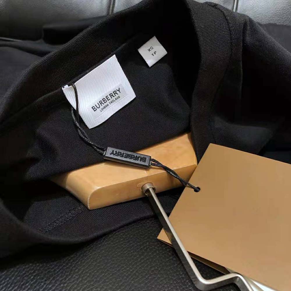 Burberry Men Location Print Cotton Oversized T-shirt-Black - image 5