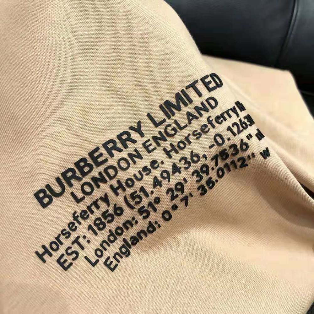 Burberry Women Location Print Cotton Oversized T-shirt-Sandy - image 7