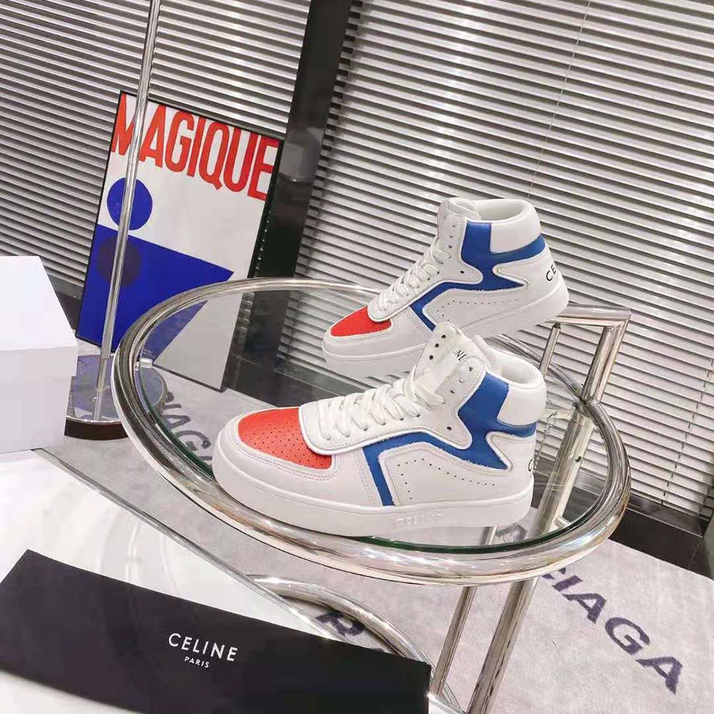 Top view detailing laces and smooth leather of Celine Women Z Trainer sneaker