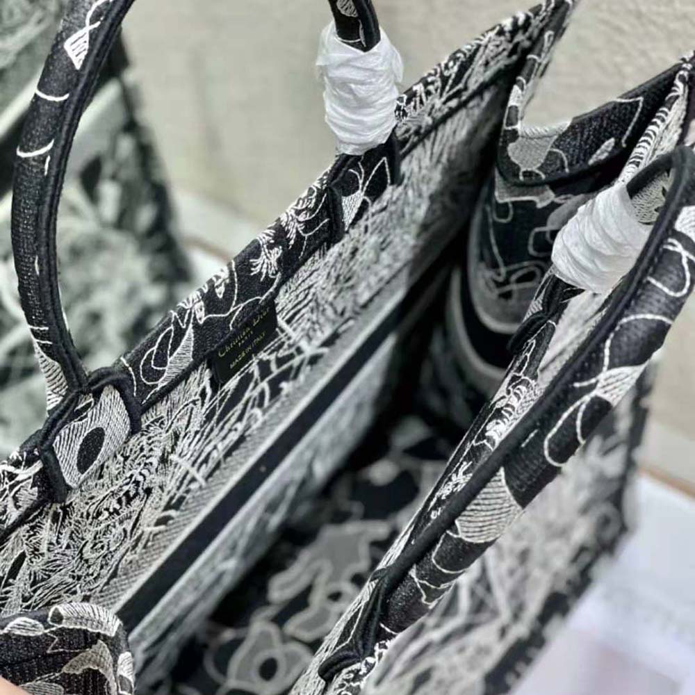 Dior Women Book Tote Black and White Dior Around the World Embroidery - image 8