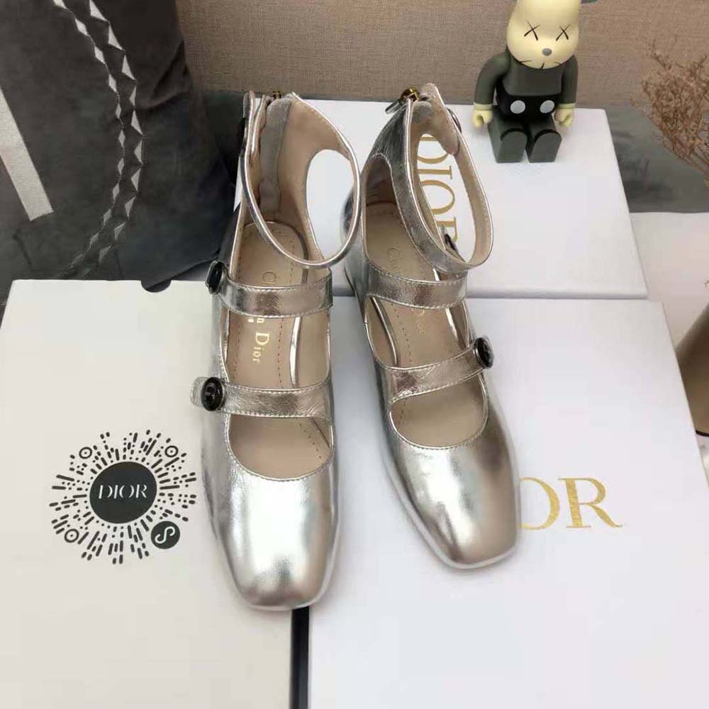 Close-up of silver-tone buckle detail on Dior Women D-Doll Pump