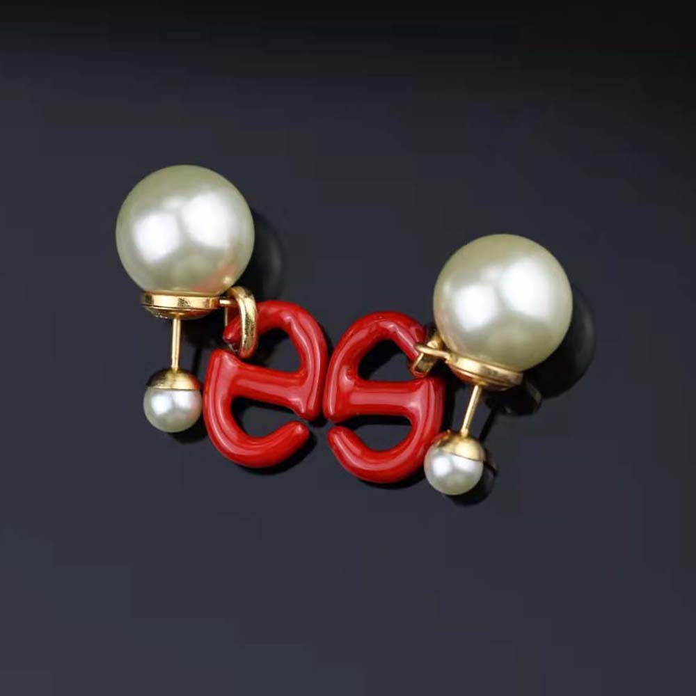 Side angle showing double-sided silhouette of Dior Women Tribales Earrings