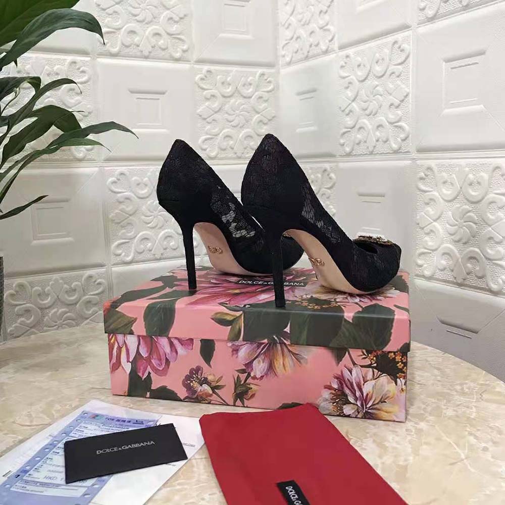 Dolce Gabbana D&G Women Taormina Lace Pumps with Devotion Heart - image 5